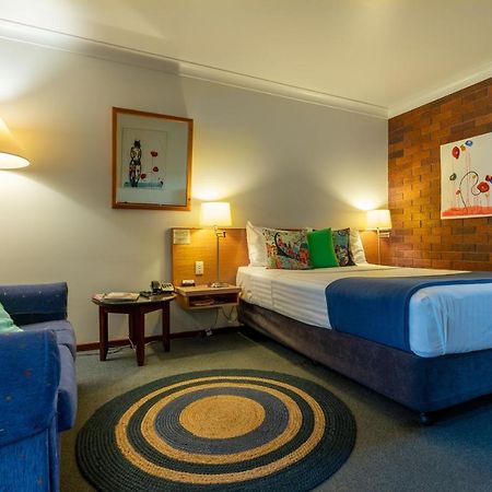 Country Pathfinder Motor Inn Dalby Εξωτερικό φωτογραφία