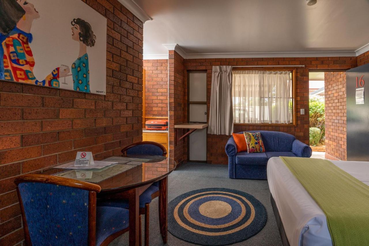 Country Pathfinder Motor Inn Dalby Εξωτερικό φωτογραφία
