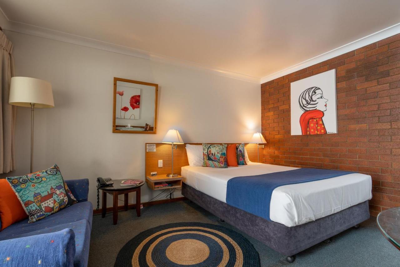 Country Pathfinder Motor Inn Dalby Εξωτερικό φωτογραφία