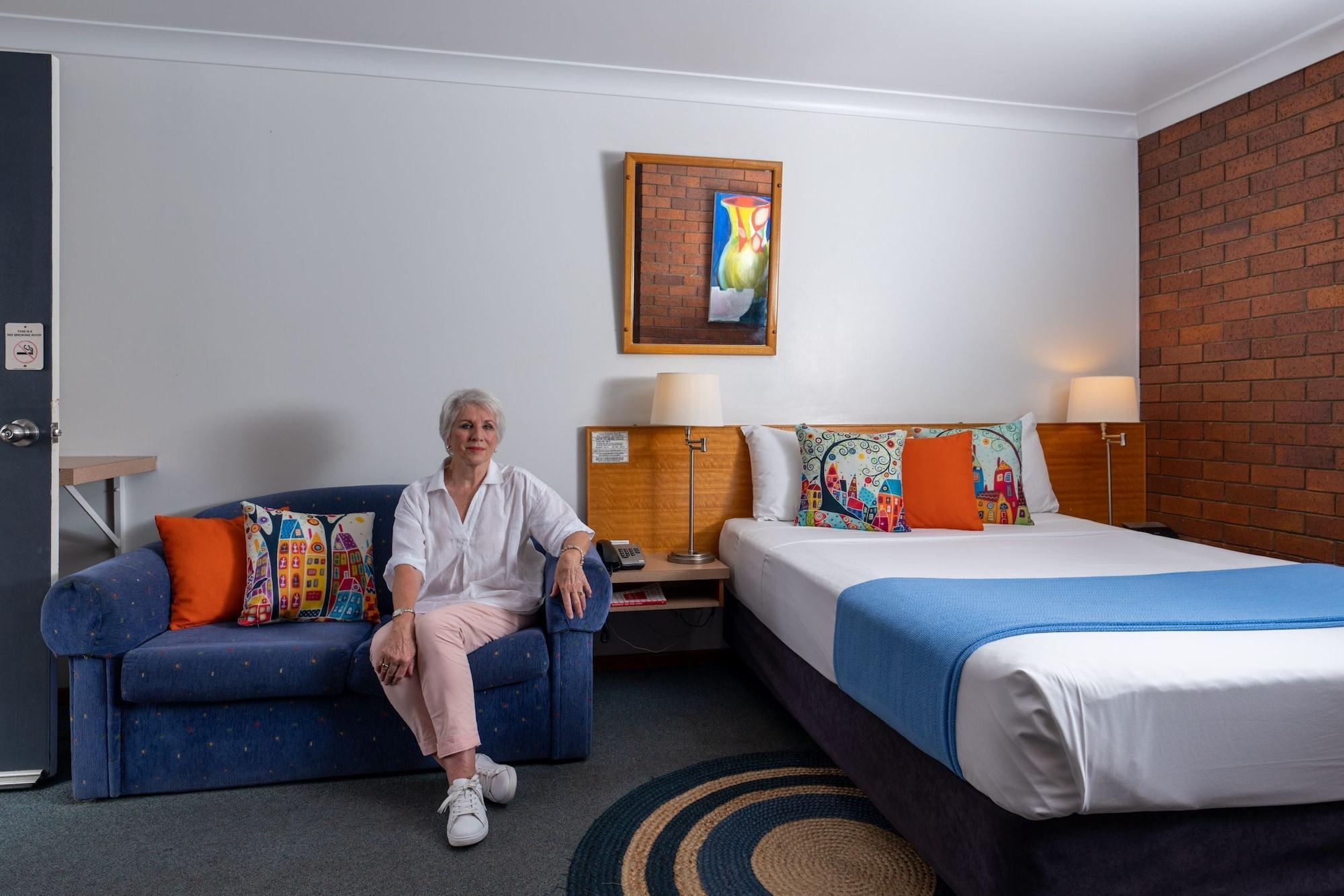 Country Pathfinder Motor Inn Dalby Εξωτερικό φωτογραφία